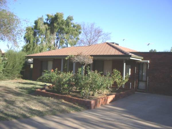 INVESTMENT OR LIVE IN OPPORTUNITY Picture 1