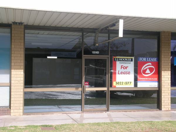 EXPOSURE ON EIGHTH Picture EXPOSURE ON EIGHTH Picture