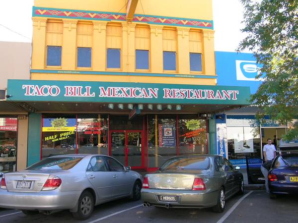 PROMINENT LOCATION MULTIPLE USES Picture 2