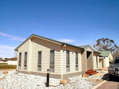 A RELAXED LIFESTYLE AWAITS YOU Picture