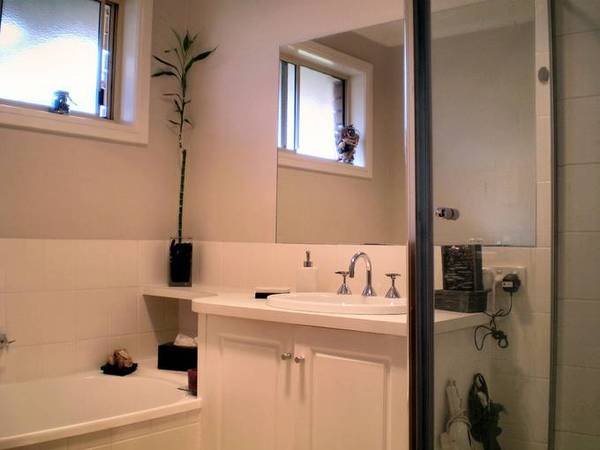 WHAT A WONDERFUL LITTLE HOME Picture 3