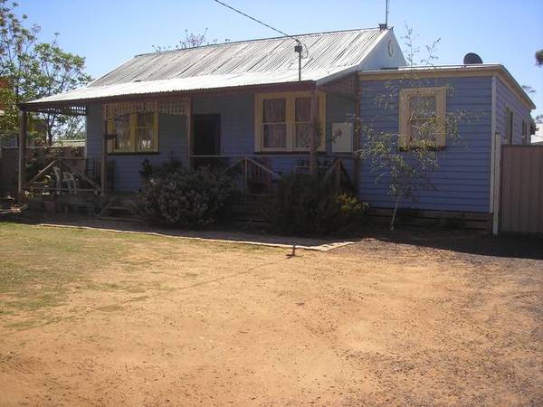 MERBEIN HOME WITH LARGE SHED Picture 1
