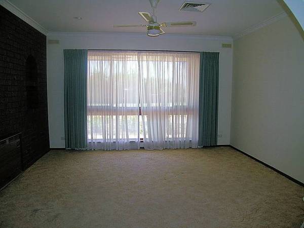 SIZE & SPACE Picture