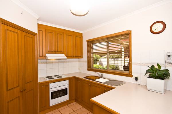 EASY LIVING TOWNHOUSE Picture 2