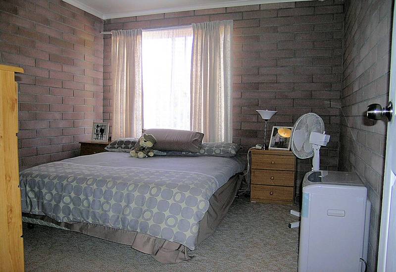 ROCK SOLID 3 BEDDER Picture 3