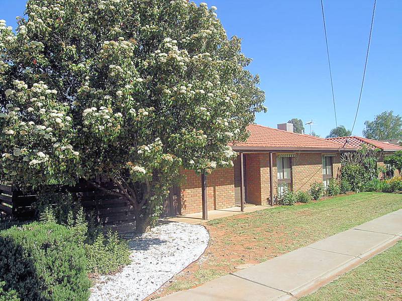 WHAT A WONDERFUL LITTLE HOME Picture 1