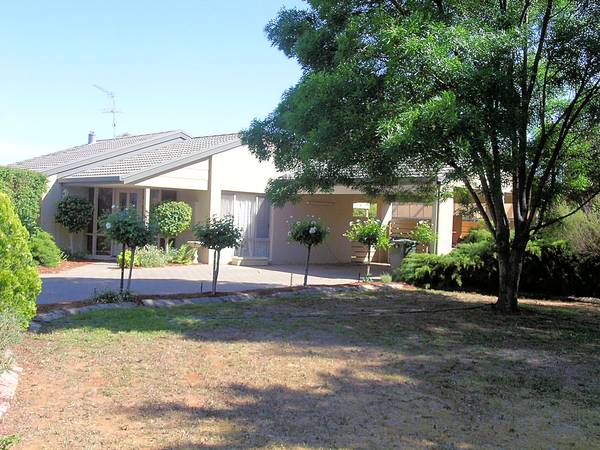 MOVE IN AND RELAX Picture 1