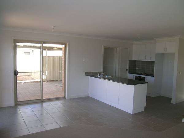 AFFORDABLE NEW QUALITY TOWNHOUSE - STOP RENTING TODAY Picture 2