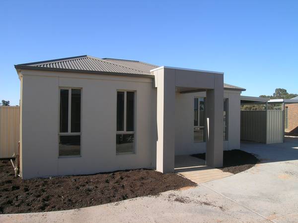 AFFORDABLE NEW QUALITY TOWNHOUSE - STOP RENTING TODAY Picture 1