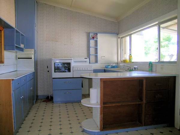 HIGHWAY LOCATION Picture