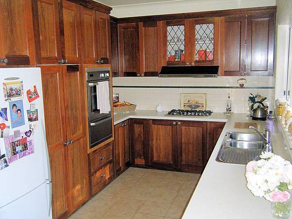 THE ULTIMATE FAMILY HOME WITH POOL Picture