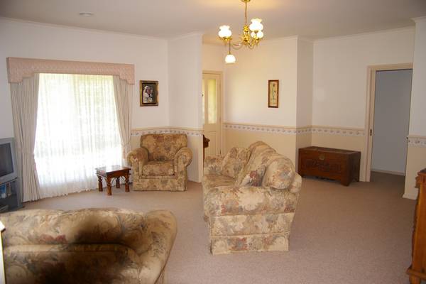 CIRCLE THIS FAMILY HOME Picture