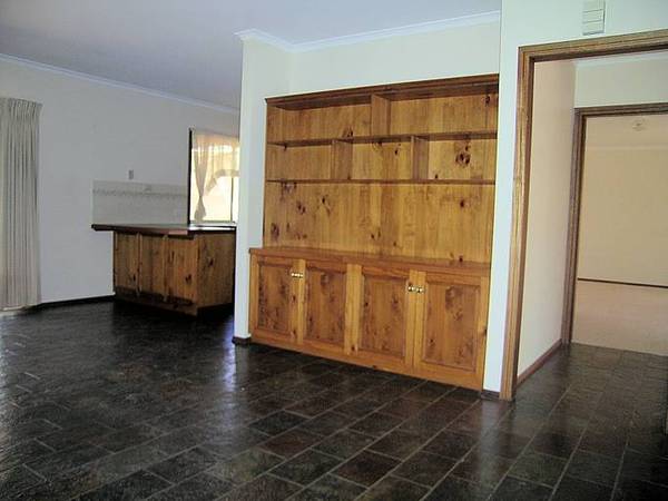 TOTAL FAMILY LIVING Picture 3