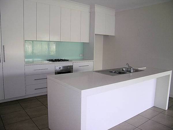 NEAR NEW INVESTMENT Picture NEAR NEW INVESTMENT Picture