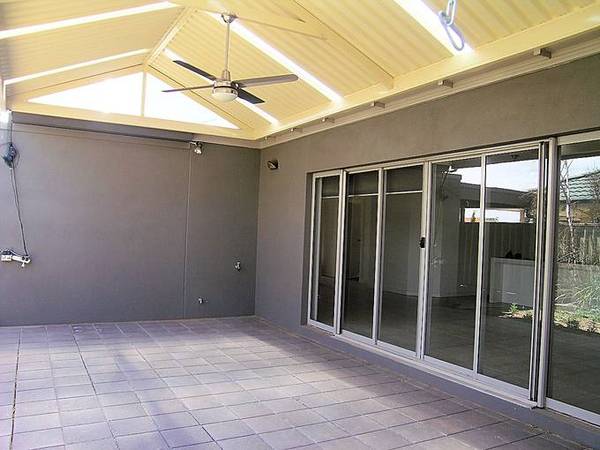 NEAR NEW INVESTMENT Picture NEAR NEW INVESTMENT Picture