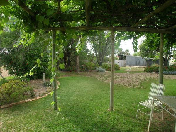 'ONE OWNER' Picture 3