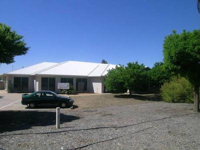 OUTSTANDING COMMERCIAL INVESTMENT Picture