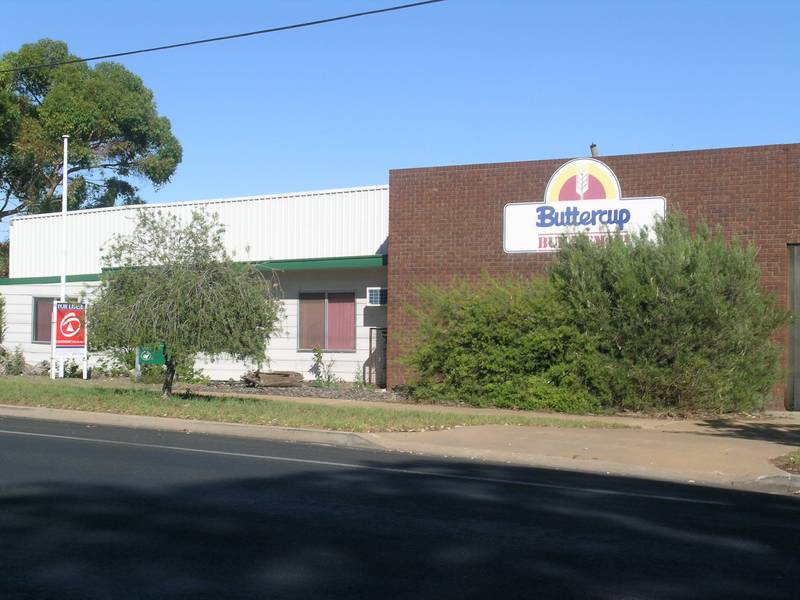 WAREHOUSE ON WALNUT Picture 2