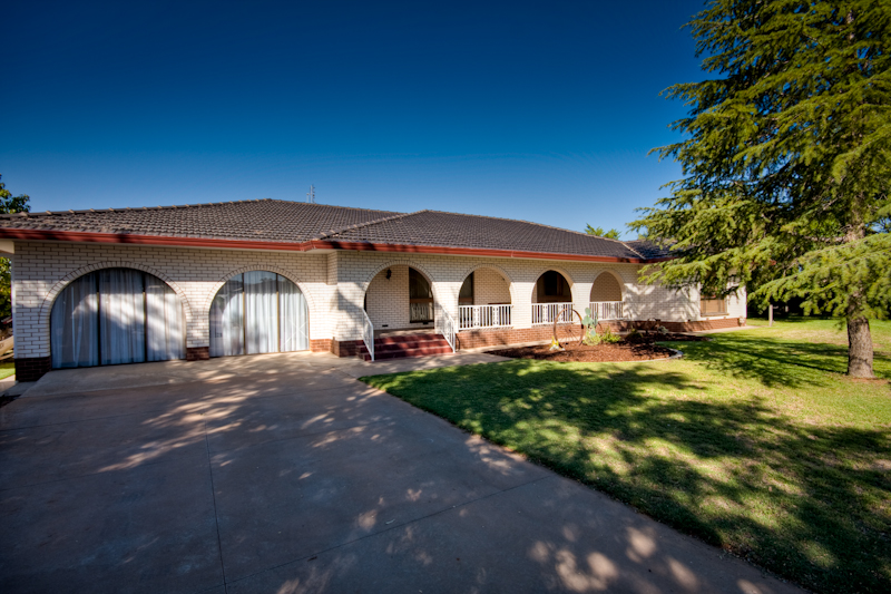 SIZE & SPACE Picture 1