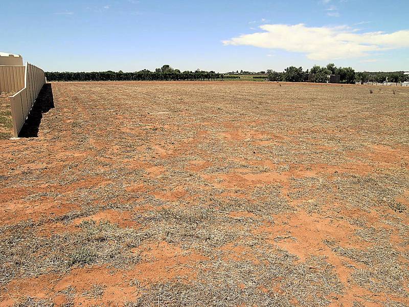 NEW HOME SITE WITH THE LOT! Picture 3