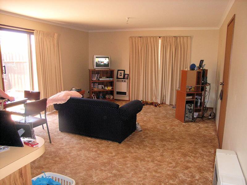 ONE OUT OF THE BOX Picture 3