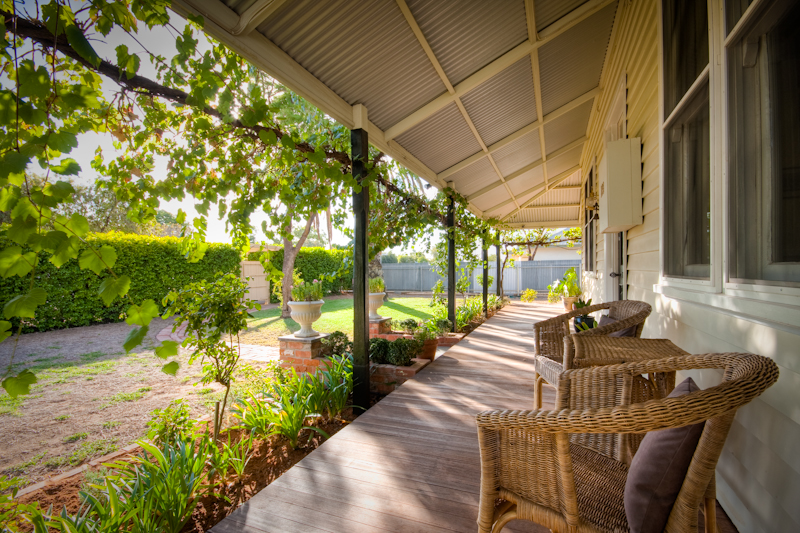 PEACEFUL CHARMER Picture 2