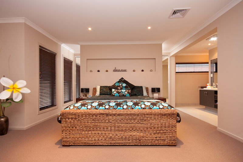 ALL IT NEEDS IS YOU! Picture 2