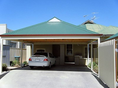 FOR SALE - CASH FLOW POSITIVE INVESTMENT - 7.7% RETURN - 2 FOR THE PRICE OF 1 Picture