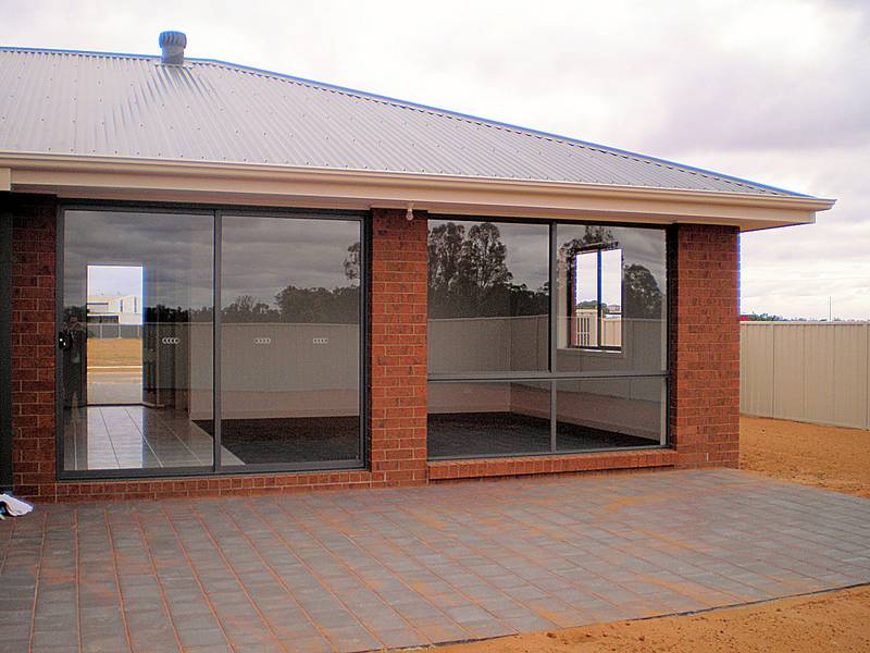 PRESTIGIOUS ESTATE Picture 3