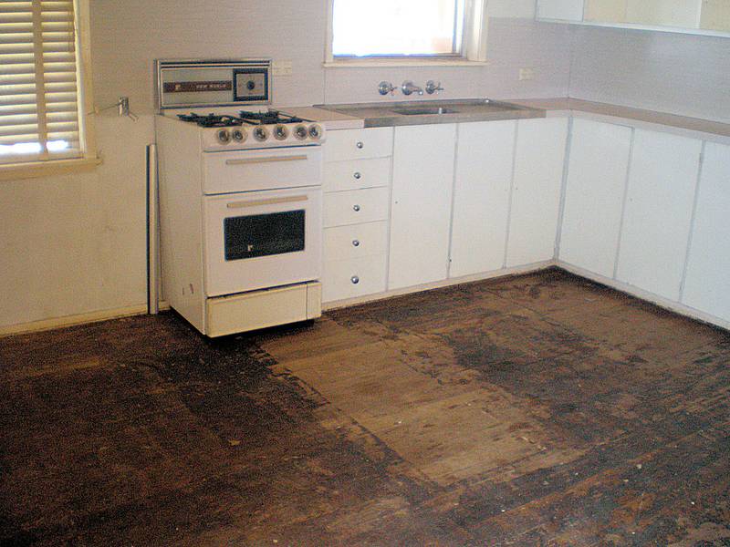 A GREAT OPPORTUNITY FOR THE FIRST HOME BUYER OR INVESTOR Picture 2