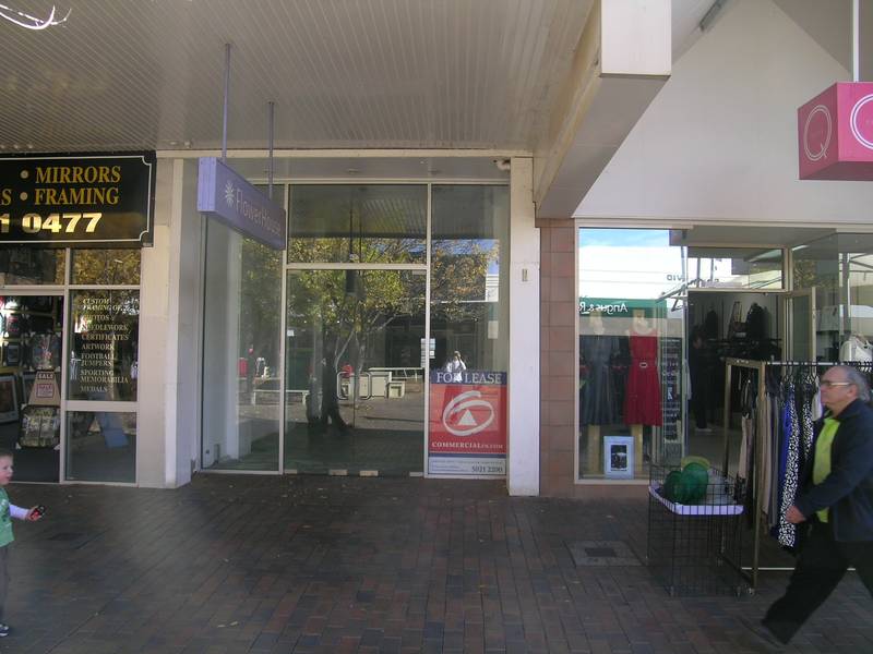 AFFORDABLE MALL LOCATION Picture 1