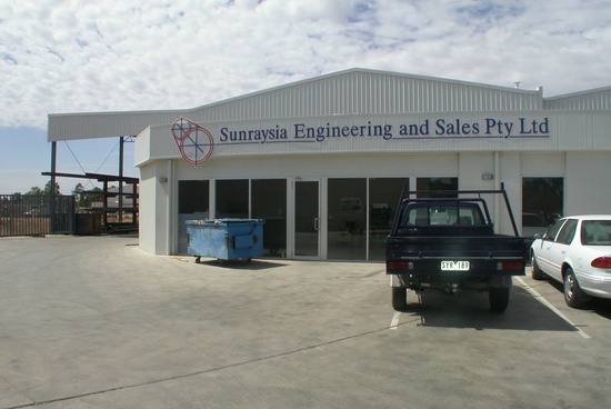 GREAT INDUSTRIAL PREMISES Picture 1