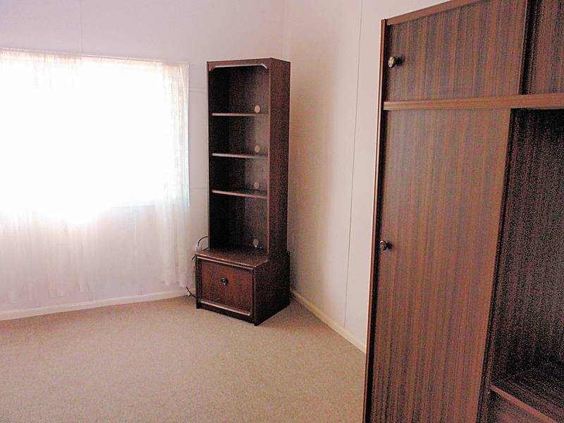 A LITTLE TREASURE Picture 3