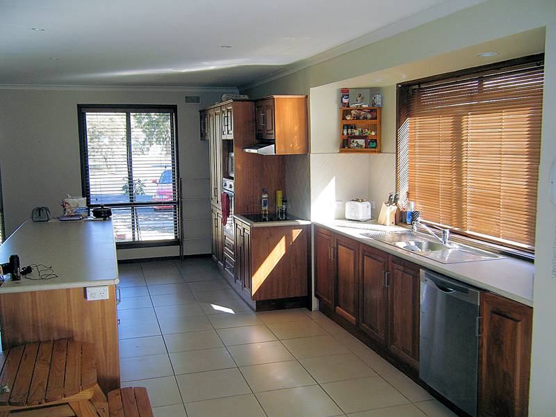 A LOT FOR A LITTLE - VALUE BUSTER! Picture 2