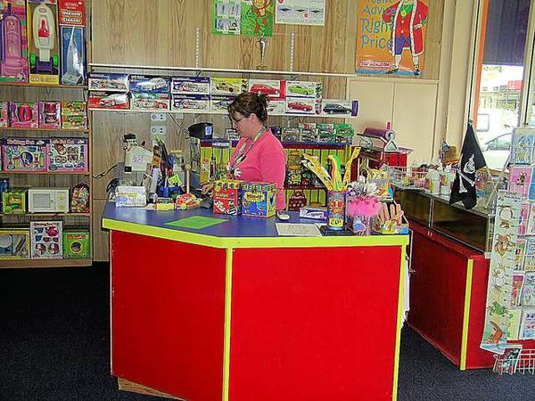 TOY KINGDOM - Entertainment/Tech Picture 2