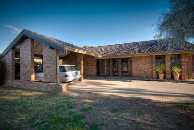 WONDERFUL FAMILY HOME IN NICHOLS POINT Picture WONDERFUL FAMILY HOME IN NICHOLS POINT Picture