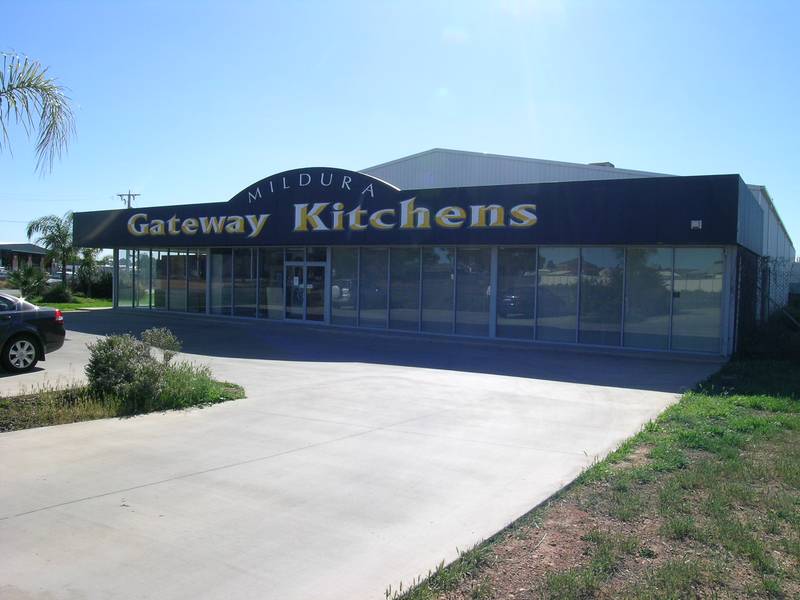 GREAT SPACE AND LOCATION Picture 1