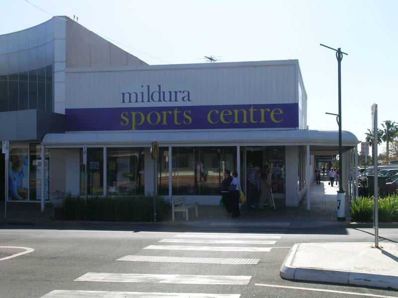 ABSOLUTE PRIME LOCATION Picture 3