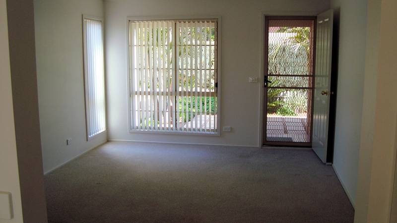 JUST MOVE IN Picture 3