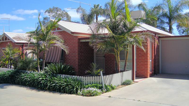 JUST MOVE IN Picture 1