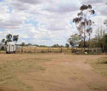 IDEAL HOME OR REDEVELOPMENT SITE Picture IDEAL HOME OR REDEVELOPMENT SITE Picture