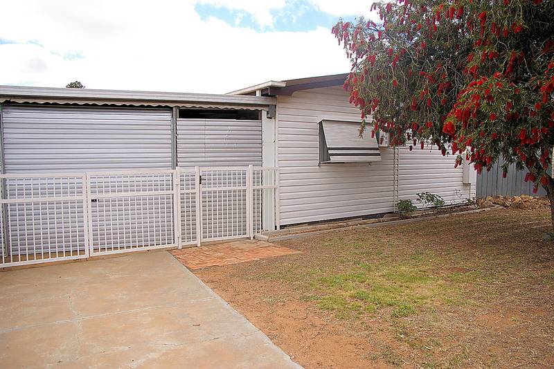 AFFORDABLE WINDSOR Picture 1