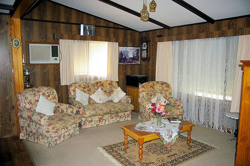 AFFORDABLE WINDSOR Picture 2