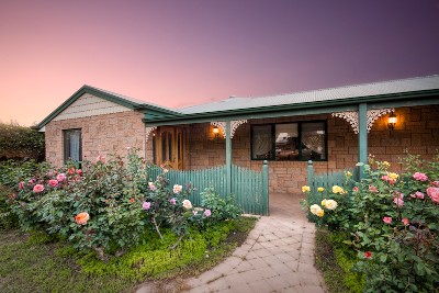 HERE 'TIS Picture HERE 'TIS Picture