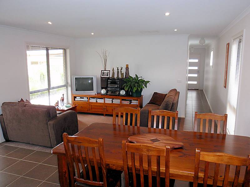 AS NEW AND READY FOR YOU! Picture 2