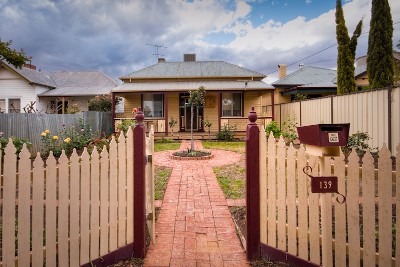 CUTE COTTAGE HOME Picture CUTE COTTAGE HOME Picture