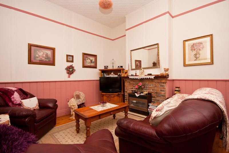 CUTE COTTAGE HOME Picture 3