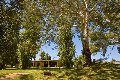 THE VIEW & LIFESTYLE OF A RIVER FRONTAGE HOME Picture