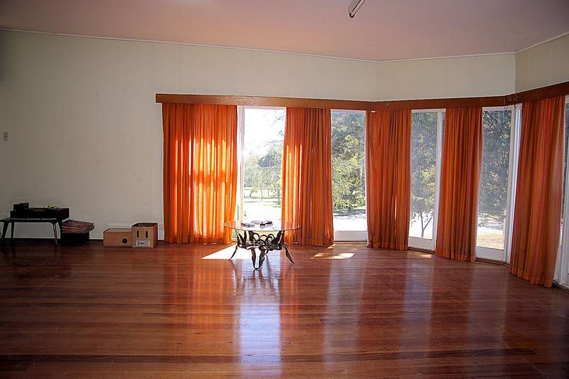 WILLOW GROVE Picture 2