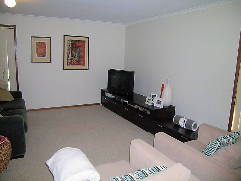 COMPLETE AND TOTAL PACKAGE Picture 3